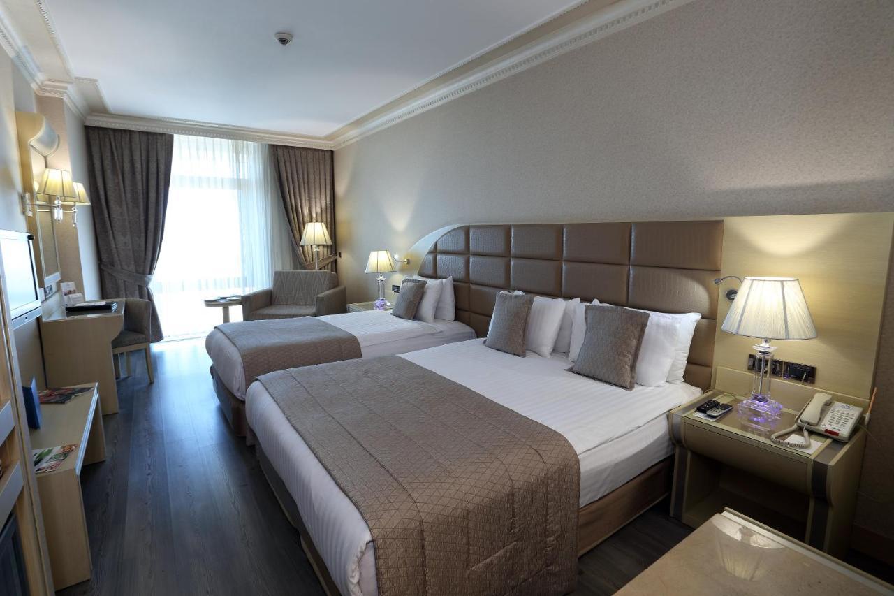 Eser Premium Hotel&Spa Buyukcekmece Exteriér fotografie A room at the hotel